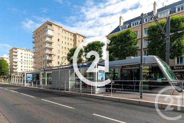 Appartement F3 à louer - 3 pièces - 78.0 m2 - CAEN - 14 - BASSE-NORMANDIE - Century 21 Bertin Immobilier Appartement F3 à louer - 3 pièces - 78.0 m2 - CAEN - 14 - BASSE-NORMANDIE - Century 21 Bertin Immobilier