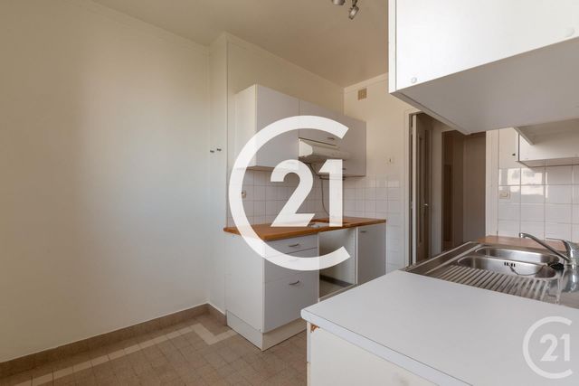 Appartement F3 à louer - 3 pièces - 78.0 m2 - CAEN - 14 - BASSE-NORMANDIE - Century 21 Bertin Immobilier Appartement F3 à louer - 3 pièces - 78.0 m2 - CAEN - 14 - BASSE-NORMANDIE - Century 21 Bertin Immobilier