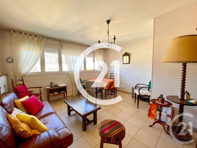 Afficher la photo en grand Appartement F4 à vendre - 4 pièces - 72.0 m2 - CAEN - 14 - BASSE-NORMANDIE - Century 21 Bertin Immobilier