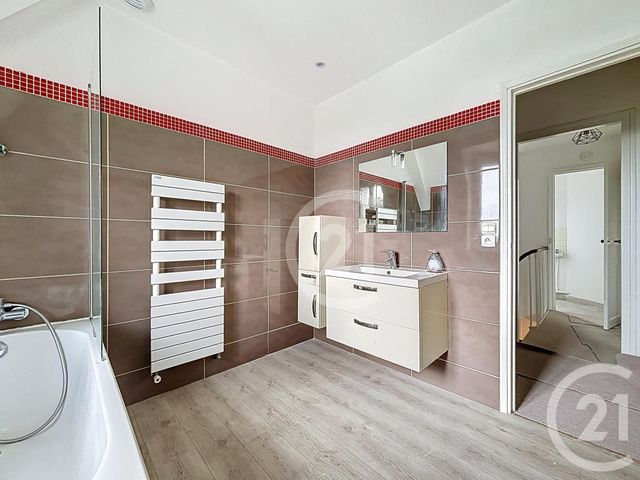 Afficher la photo en grand maison à vendre - 8 pièces - 150.0 m2 - COLOMBELLES - 14 - BASSE-NORMANDIE - Century 21 Bertin Immobilier