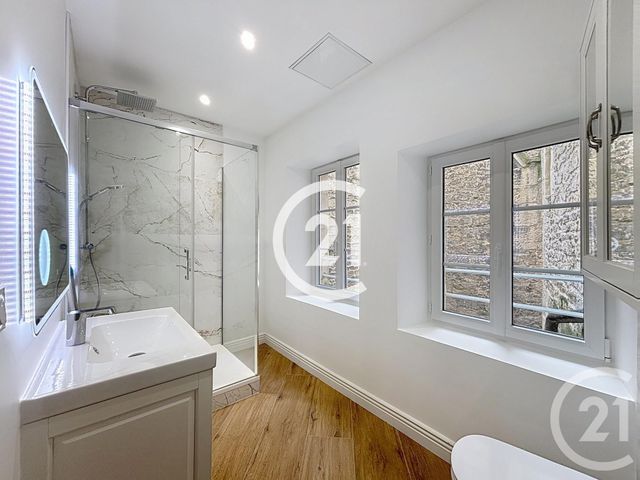 Afficher la photo en grand Appartement F1 à vendre - 1 pièce - 33.0 m2 - CAEN - 14 - BASSE-NORMANDIE - Century 21 Bertin Immobilier