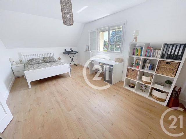 maison à vendre - 7 pièces - 135.0 m2 - LOUVIGNY - 14 - BASSE-NORMANDIE - Century 21 Bertin Immobilier