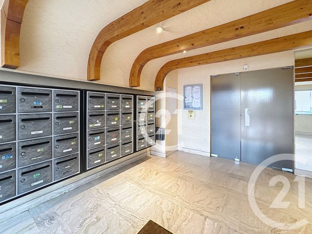 Appartement F1 à louer - 1 pièce - 26.0 m2 - CAEN - 14 - BASSE-NORMANDIE - Century 21 Bertin Immobilier