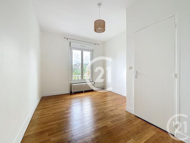 maison à louer - 8 pièces - 150.0 m2 - COLOMBELLES - 14 - BASSE-NORMANDIE - Century 21 Bertin Immobilier