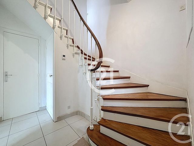 maison à louer - 8 pièces - 150.0 m2 - COLOMBELLES - 14 - BASSE-NORMANDIE - Century 21 Bertin Immobilier