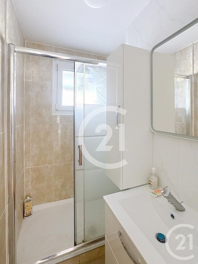 Afficher la photo en grand Appartement F4 à louer - 4 pièces - 74.85 m2 - CAEN - 14 - BASSE-NORMANDIE - Century 21 Bertin Immobilier