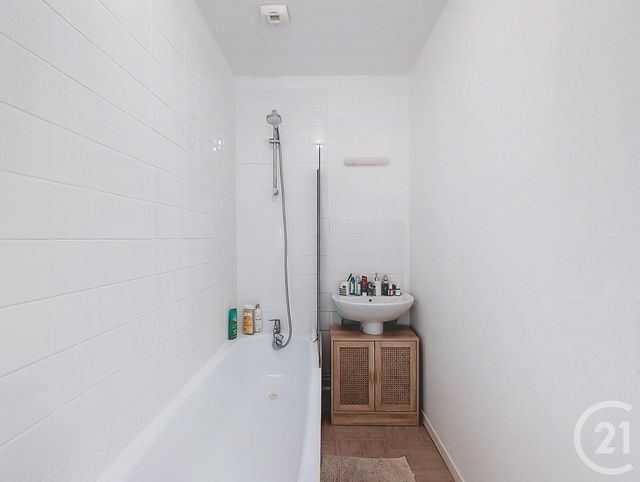 maison à vendre - 2 pièces - 42.0 m2 - MONDEVILLE - 14 - BASSE-NORMANDIE - Century 21 Bertin Immobilier