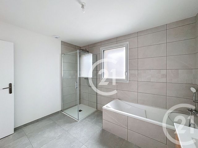 maison à louer - 6 pièces - 127.24 m2 - BLAINVILLE SUR ORNE - 14 - BASSE-NORMANDIE - Century 21 Bertin Immobilier