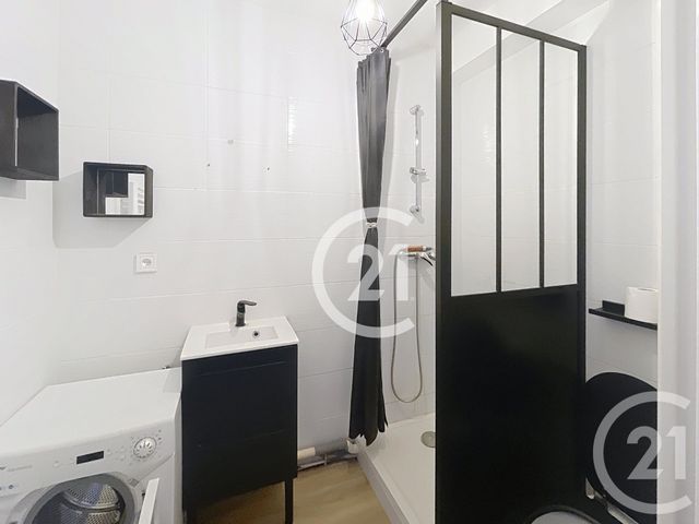 Appartement Duplex à louer - 2 pièces - 39.5 m2 - MONDEVILLE - 14 - BASSE-NORMANDIE - Century 21 Bertin Immobilier