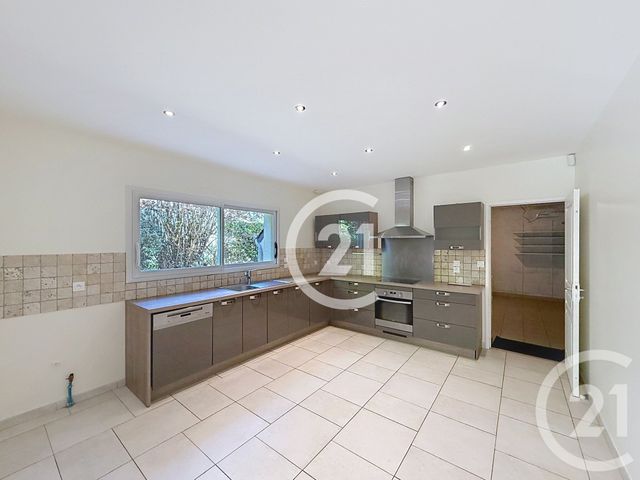 maison à louer - 7 pièces - 198.21 m2 - MATHIEU - 14 - BASSE-NORMANDIE - Century 21 Bertin Immobilier