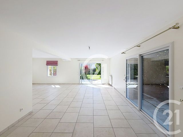 maison à louer - 7 pièces - 198.21 m2 - MATHIEU - 14 - BASSE-NORMANDIE - Century 21 Bertin Immobilier