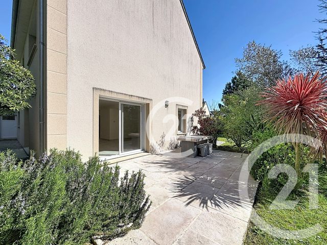 maison à louer - 7 pièces - 198.21 m2 - MATHIEU - 14 - BASSE-NORMANDIE - Century 21 Bertin Immobilier