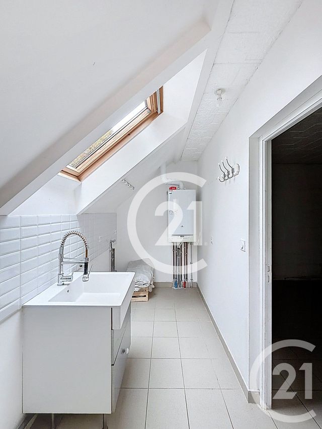 maison à louer - 7 pièces - 198.21 m2 - MATHIEU - 14 - BASSE-NORMANDIE - Century 21 Bertin Immobilier