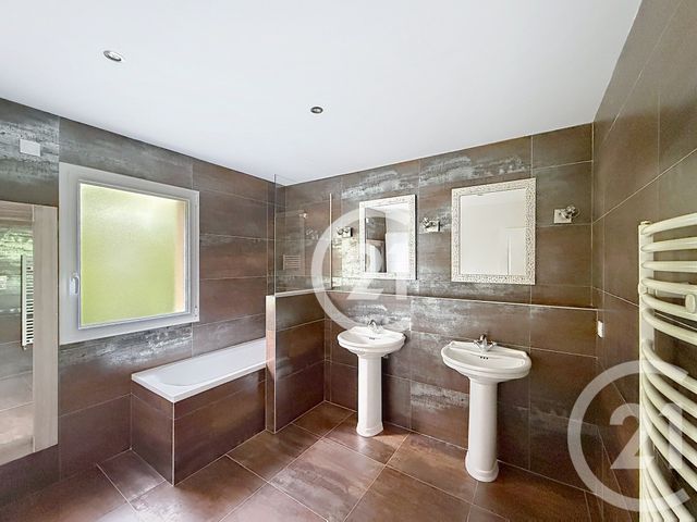 maison à louer - 7 pièces - 198.21 m2 - MATHIEU - 14 - BASSE-NORMANDIE - Century 21 Bertin Immobilier