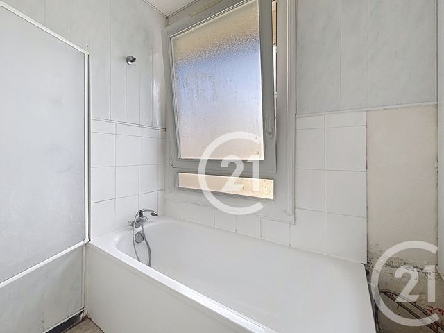 Appartement F2 à vendre - 2 pièces - 52.2 m2 - HEROUVILLE ST CLAIR - 14 - BASSE-NORMANDIE - Century 21 Bertin Immobilier