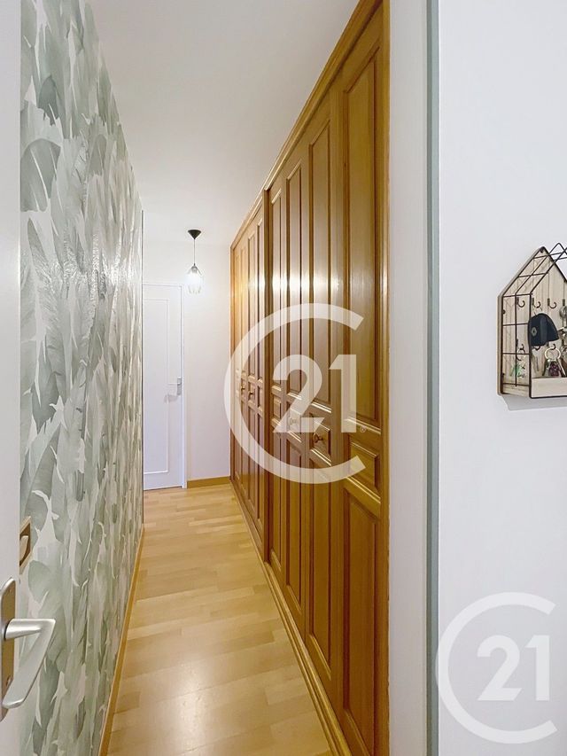 Appartement T5 à vendre - 5 pièces - 86.12 m2 - CAEN - 14 - BASSE-NORMANDIE - Century 21 Bertin Immobilier