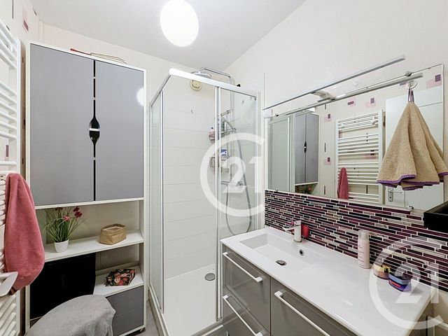 Appartement T5 à vendre - 5 pièces - 86.12 m2 - CAEN - 14 - BASSE-NORMANDIE - Century 21 Bertin Immobilier