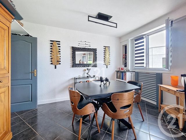 Afficher la photo en grand Appartement F3 à vendre - 3 pièces - 55.68 m2 - CAEN - 14 - BASSE-NORMANDIE - Century 21 Bertin Immobilier