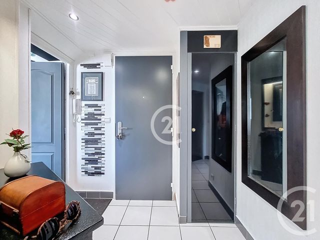 Afficher la photo en grand Appartement F3 à vendre - 3 pièces - 55.68 m2 - CAEN - 14 - BASSE-NORMANDIE - Century 21 Bertin Immobilier